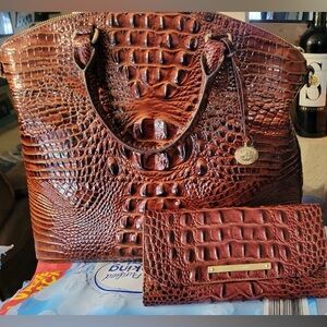 Brahmin all leather purse and wallet.